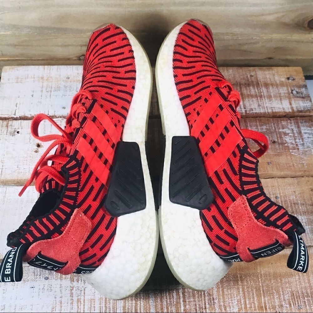 ✅adidas NMD R2
Core Red - Picture 5 of 9